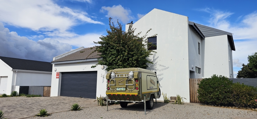 4 Bedroom Property for Sale in Country Club Western Cape